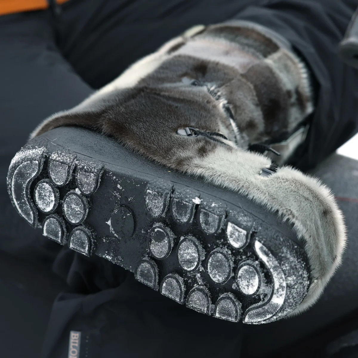 Bottes en fourrure de loup marin "style damier" - Femme – Image 6